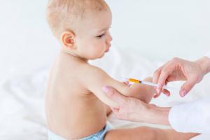 كيفية تحضير طفلك للتطعيم: نصيحة الدكتور Komarovsky
