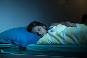 المشي أثناء النوم عند الأطفال - ما هي الأسباب وماذا تفعل للآباء والأمهات - kolobok.ua