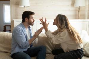 كيفية بناء العلاقات: 9 نصائح من علماء النفس