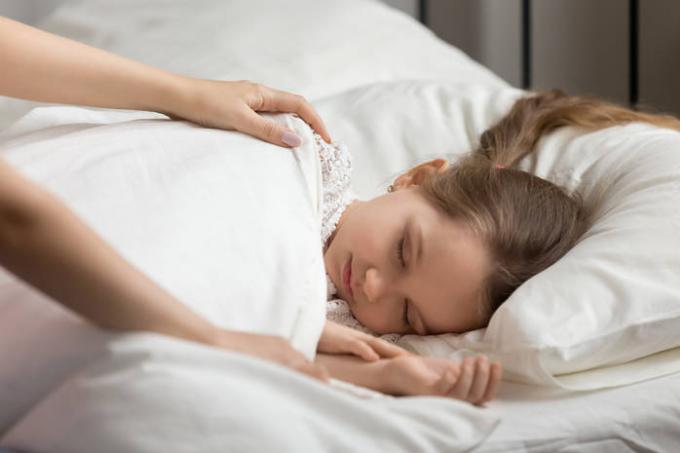 طرق أفضل 5 ثبت: كيفية وضع الطفل على النوم