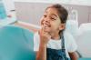 كيف تعد طفلك لزيارة طبيب الأسنان: نصيحة الطبيب