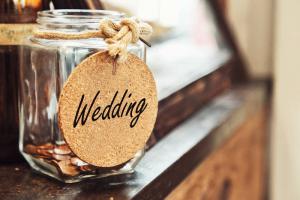 سوف علامات عن كل شهر تساعدك على اختيار موعد مثالية لحفل زفاف