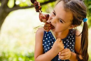 5 نصائح حول كيفية اختيار اللحوم المناسب للشواء، التفت إلى المدرسة
