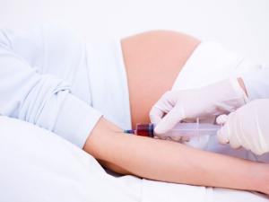 ما هو نزاع Rh- الخطير أثناء الحمل: 8 مضاعفات شائعة