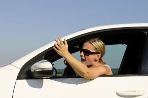 كيف تتصرف أثناء نزاع على الطريق: نصائح لـ automum
